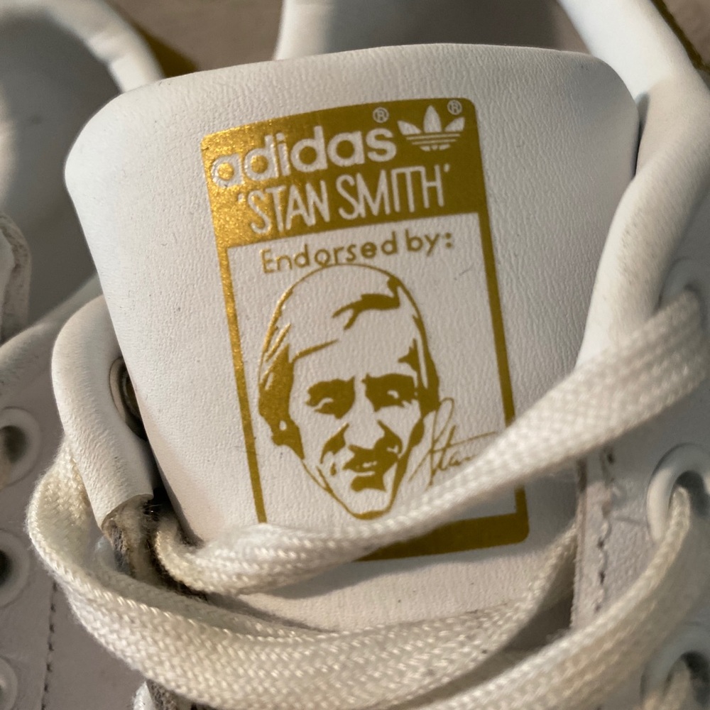 Gold adidas Stan smith